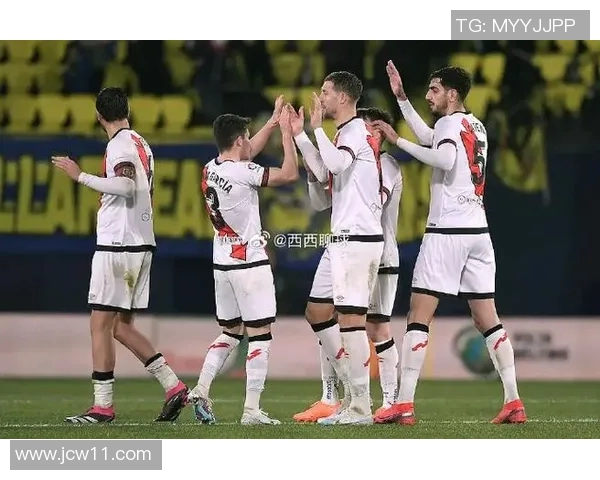 皇马领跑欧冠小组赛全胜球队，传统豪门出线形势剧变